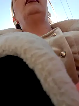 Dirtyfeelin online show from March 4, 2025, 11:51 am