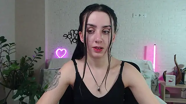 FranceskoJones online show from March 4, 2025, 1:01 am