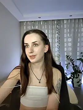 FranceskoJones online show from September 18, 2025, 5:05 pm