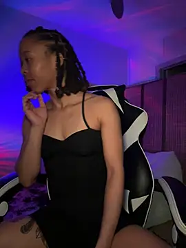 thebrattygoddess online show from February 16, 2025, 8:33 pm