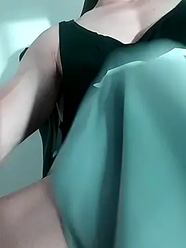 sexy fit guy on cam online show from September 20, 2025, 10:09 am