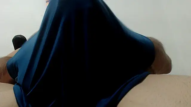 sexy fit guy on cam online show from February 13, 2025, 9:17 pm