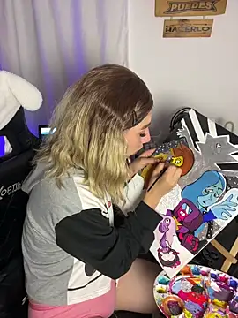 Littlebunny21 online show from December 6, 2024, 1:35 am