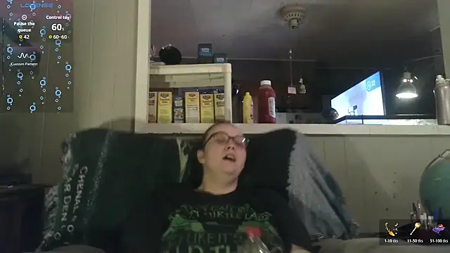 ZeTurtleMaster online show from November 23, 2025, 1:15 am