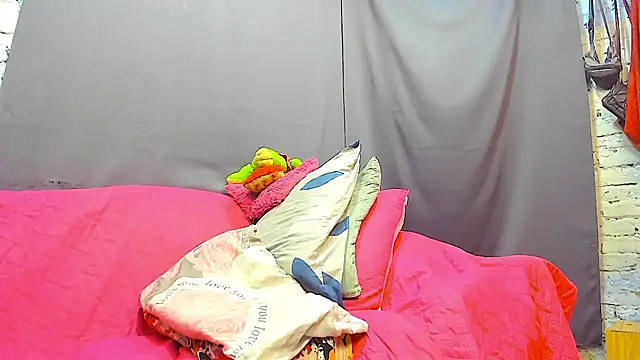 Snapshot of KataleyaCollins chatting on January 8, 2026, 6:47 pm KataleyaCollins online show from January 8, 2026, 6:47 pm