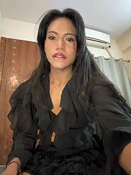 Snapshot of DarlingJenny22 chatting on June 4, 2026, 8:24 pm DarlingJenny22 online show from June 4, 2026, 8:24 pm