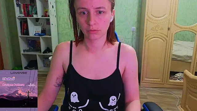 DanaMartina online show from March 17, 2025, 3:47 am