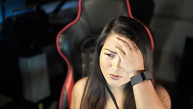 Bubbleliyah online show from December 13, 2024, 5:16 am