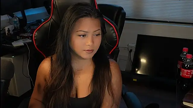 Bubbleliyah online show from February 17, 2025, 11:00 pm