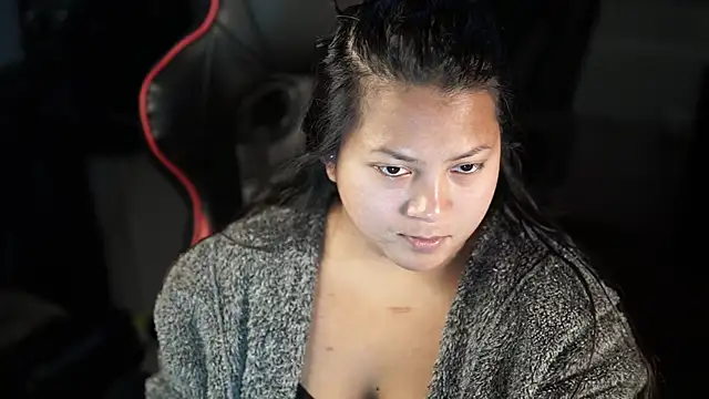 Bubbleliyah online show from December 15, 2024, 9:09 pm