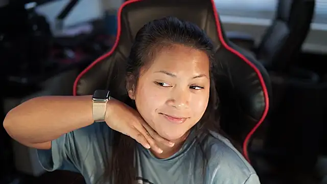 Bubbleliyah online show from December 25, 2024, 4:32 pm