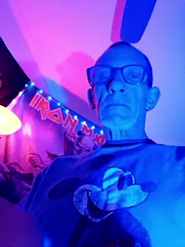 justinewe69 online show from March 30, 2026, 6:48 am