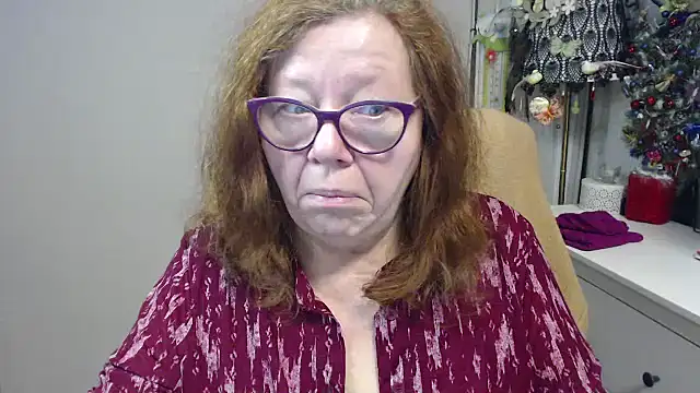 Snapshot of Adelewildx chatting on February 3, 2026, 6:40 am Adelewildx online show from February 3, 2026, 6:40 am