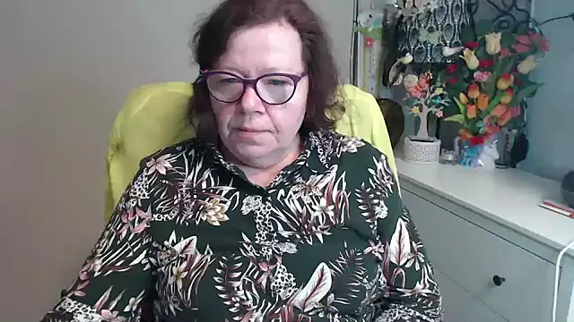 Adelewildx online show from April 8, 2026, 2:46 am