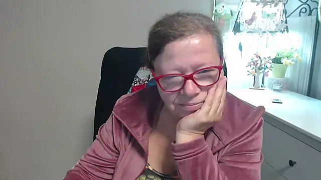 Adelewildx online show from September 23, 2025, 3:13 am