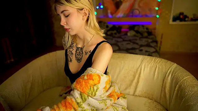 Allison Cuty online show from February 12, 2025, 11:09 pm