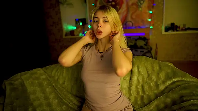 Allison Cuty online show from February 13, 2025, 10:43 pm