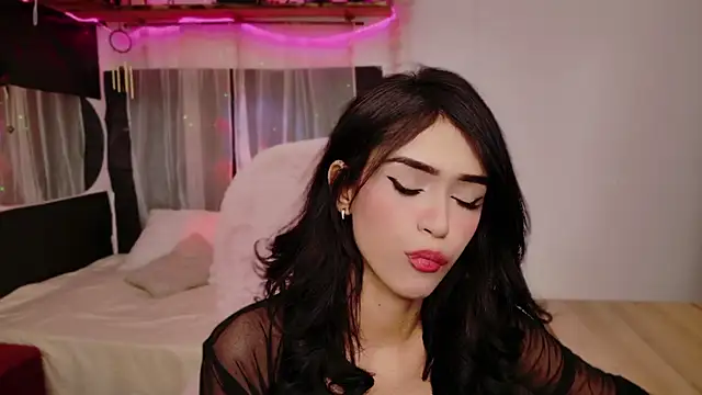 Snapshot of YourKatt chatting on September 13, 2025, 2:00 am YourKatt online show from September 13, 2025, 2:00 am