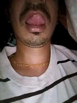 dreamtoungelick69 online show from February 13, 2025, 11:04 pm