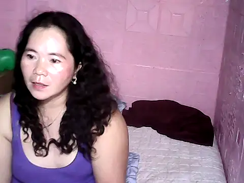 hotpusie 4u online show from September 20, 2025, 11:21 pm