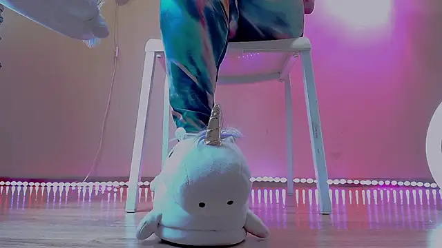 Foot Goddes  online show from December 18, 2024, 7:26 am