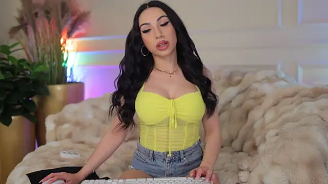 Anais Bloom online show from April 9, 2026, 7:20 pm