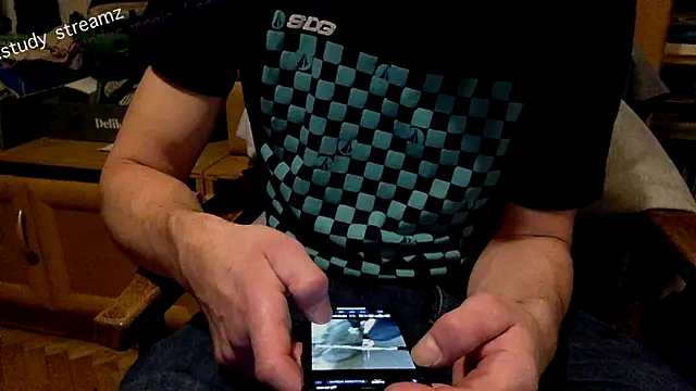 FireFox Feel online show from November 21, 2025, 5:23 pm