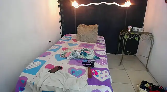 SexyKataShow online show from February 16, 2025, 10:33 pm