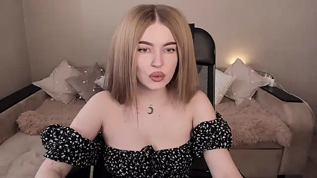 ViolettaLopez online show from March 10, 2025, 11:23 am