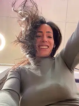 SweeetAlegra online show from February 26, 2025, 8:04 pm