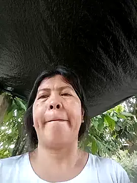 Snapshot of TropicalFlower chatting on February 13, 2026, 4:12 am TropicalFlower online show from February 13, 2026, 4:12 am