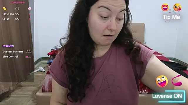 BBW MILF 4U online show from December 16, 2025, 9:35 am