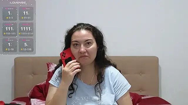 BBW MILF 4U online show from October 24, 2025, 7:51 am