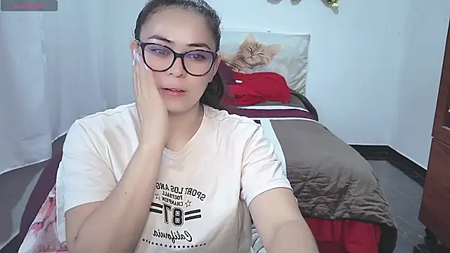 mayhott2 online show from May 20, 2026, 11:46 pm