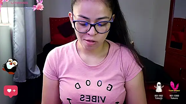 mayhott2 online show from September 9, 2025, 6:28 pm