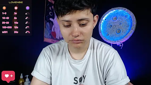 girl intense444 online show from January 13, 2026, 1:04 pm