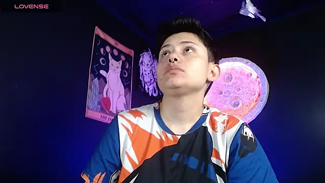 girl intense444 online show from November 11, 2025, 12:55 pm