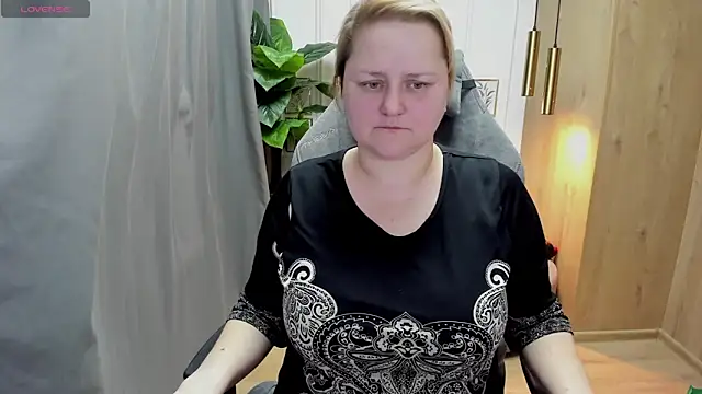 ScarlettSoft online show from March 3, 2025, 12:17 pm