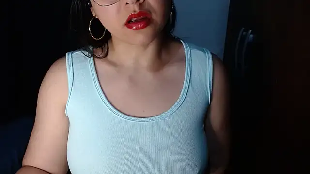 Snapshot of lizbodu chatting on June 8, 2026, 2:23 am lizbodu online show from June 8, 2026, 2:23 am