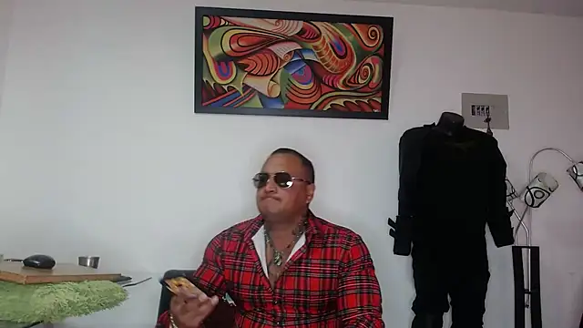 hardrock982 online show from April 24, 2026, 1:35 pm