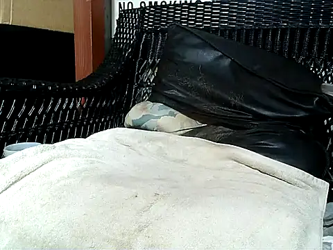 HungHawaiian808xh online show from February 17, 2025, 1:36 am