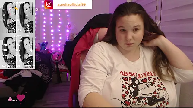 AureliaWinter online show from January 13, 2026, 8:35 pm