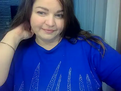 cute  cherry online show from February 12, 2026, 9:36 pm