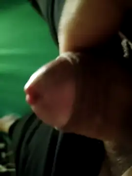 Rubens2431 online show from April 22, 2026, 4:14 pm