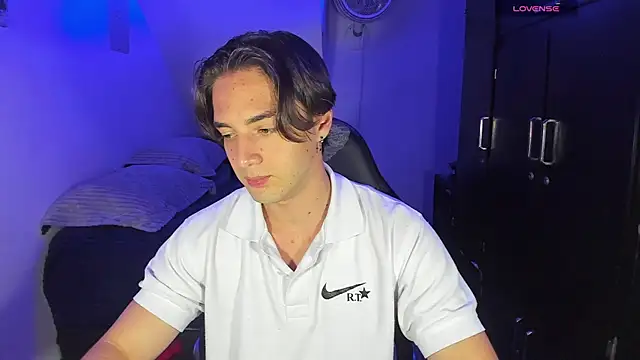 Alex smith00 online show from September 14, 2025, 1:50 am