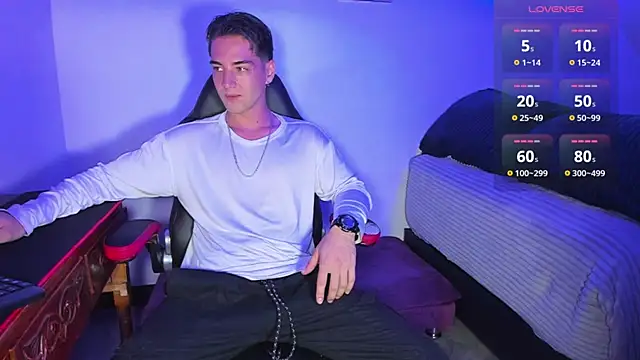 Alex smith00 online show from March 1, 2025, 2:48 am