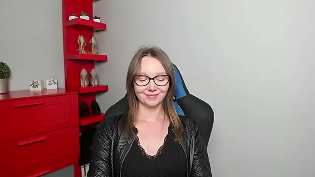 Cookie zoe online show from September 19, 2025, 6:50 am