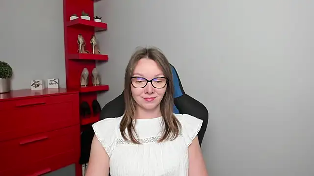 Cookie zoe online show from September 16, 2025, 5:41 am