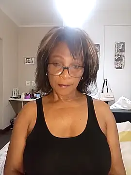 Hotgrannyx online show from September 23, 2025, 6:31 am