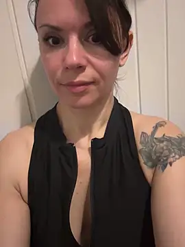 SofiaFoster  online show from September 24, 2025, 7:53 pm